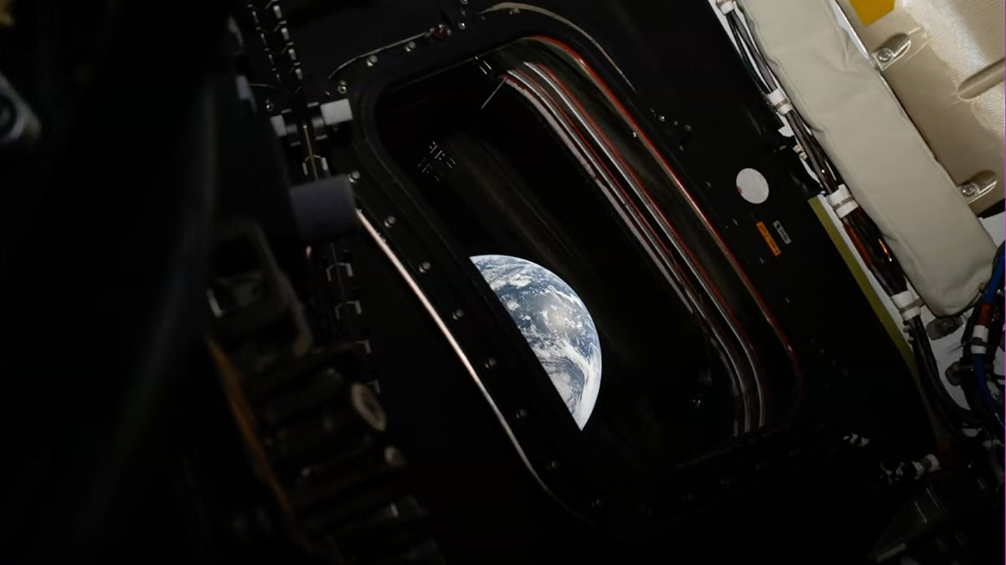 Artemis II astronauts face embarrassing issue as they head toward the moon