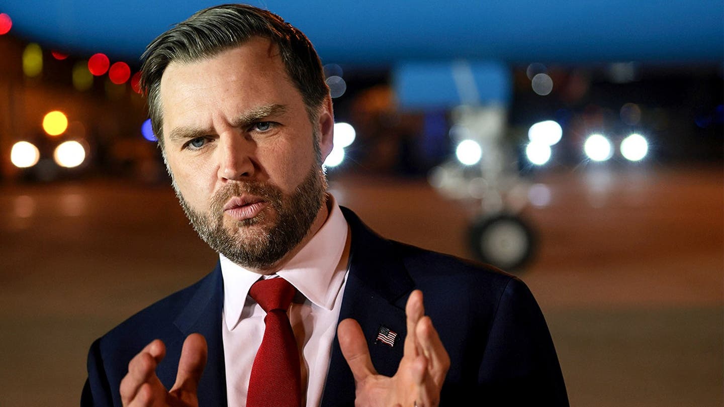 उच्च-दांव वाली ईरान वार्ता के लिए पाकिस्तान के रास्ते में वेंस ‘नाजुक’ युद्धविराम की राह पर हैं