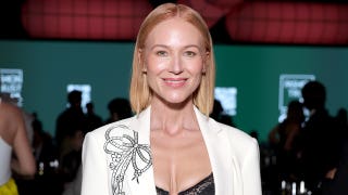 Jewel says off-grid Alaska upbringing without electricity or running water kept her grounded