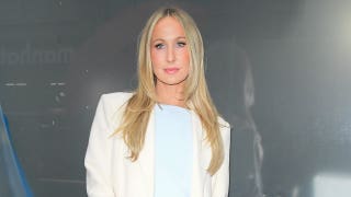 Comedian suffers wardrobe malfunction on morning show, responds with perfect comeback