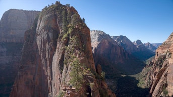 Texas man dies after falling from Angels Landing's chained cliffside path - Fox News