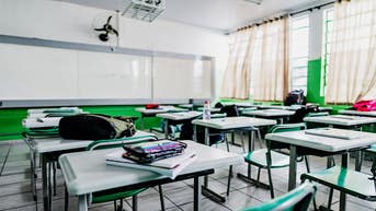 Substitute teacher arrested after alleged wild twerking outburst in classroom - Fox News