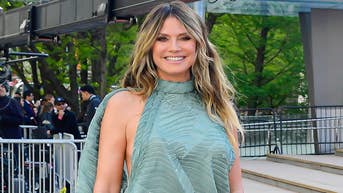 Heidi Klum upstages People's 'Most Beautiful' pick on a New York red carpet - Fox News