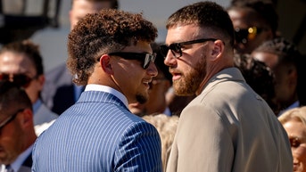 Travis Kelce and Patrick Mahomes' steakhouse blasted over $650 dinner: 'The worst' - Fox News