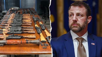 Los agentes fronterizos descubren un lanzagranadas RPG y un alijo de rifles ocultos en un vehículo que se dirigía a México