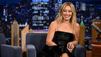 Hilary Duff squeezes into yoga pants that has MAHA moms sweating, Bill Clinton seems happy & hungry Kay Adams