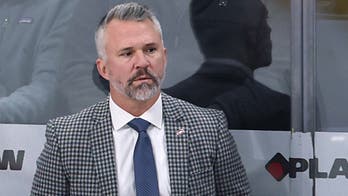Canadiens' coach Martin St. Louis says a certain classic sitcom is his key to unwinding after games