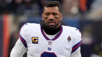 Super Bowl champ Russell Wilson takes swing for Savannah Bananas