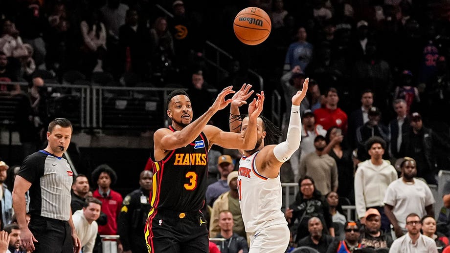 Hawks' late-second heave is too late as Knicks hang on for win