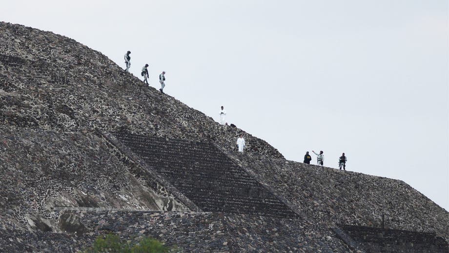 Mexico pyramid shooter who took hostages and killed 1 is identified