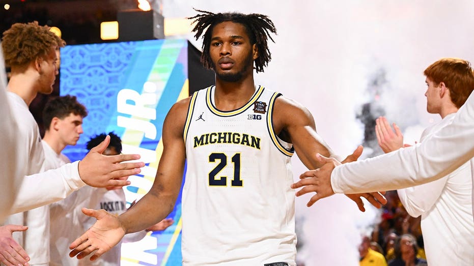 Morez Johnson Jr declares for NBA draft, maintains college eligibility