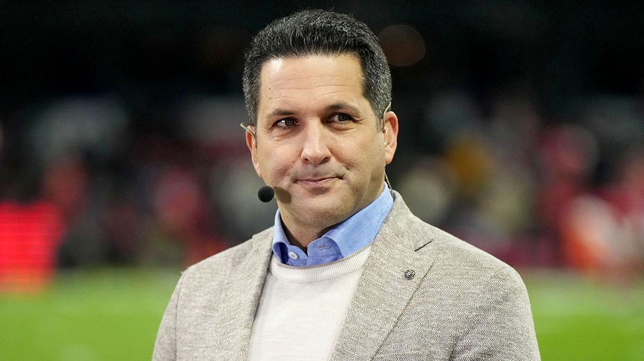 Adam Schefter grilled over Russini-Vrabel 'scandal' and it got uncomfortable