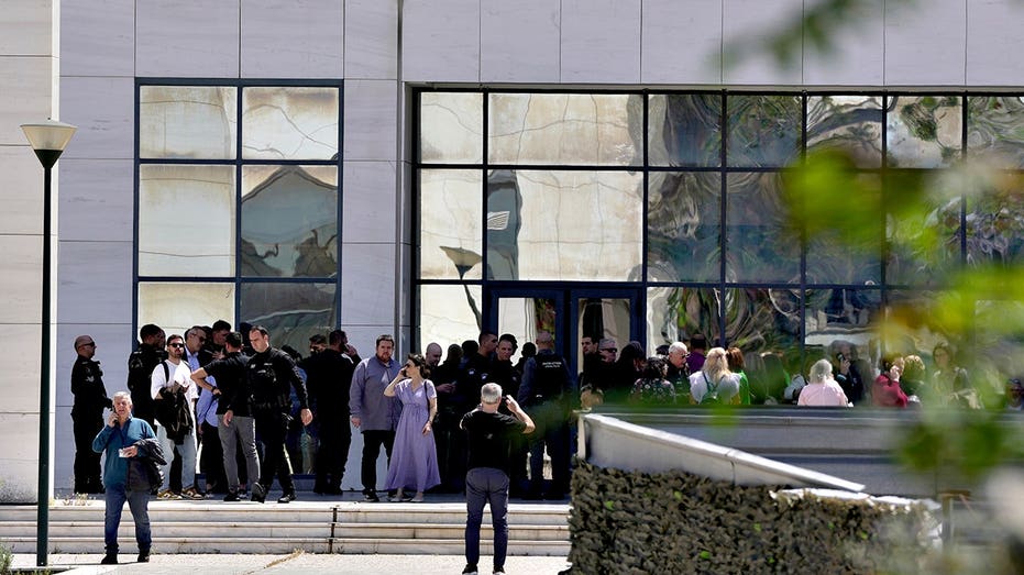 89-year-old man allegedly opens fire with shotgun in Greek capital, injuring 4
