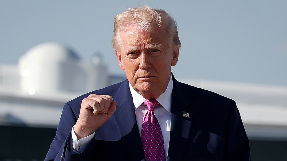 NOT BLUFFING: Stephen Miller says Trump is directly involved, 'holds all the cards' in Iran negotiations