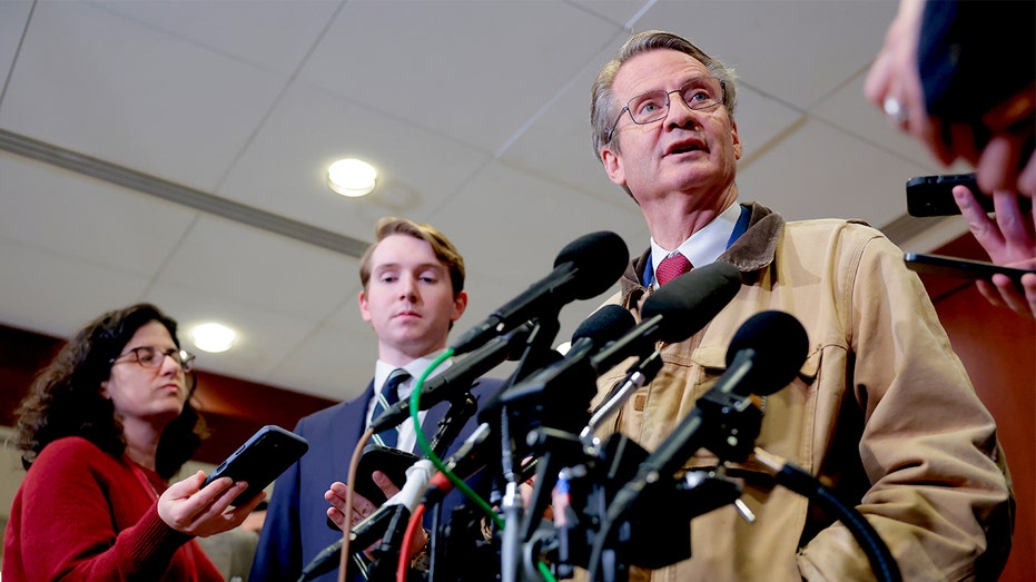 Government withholding information on UFOs from the public, GOP rep says