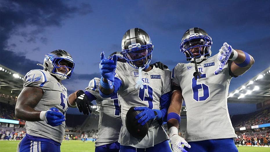 Egregious late hit results in UFL player being ejected in wild scene