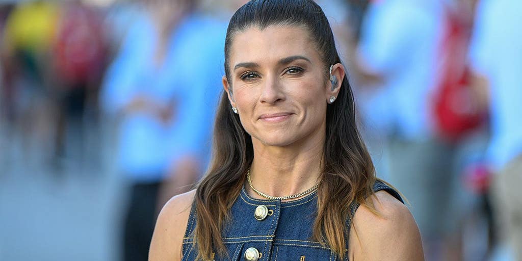 Danica Patrick shows up to Indy 500 for work looking absolutely shredded,  new TN largemouth bass record & MEAT