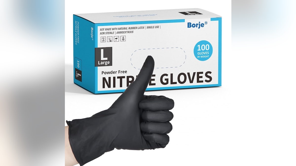 One box comes with 100 gloves.