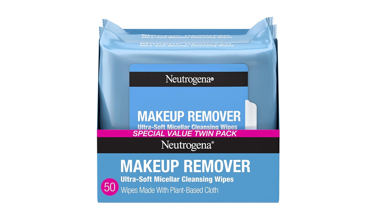 Wash away makeup without tugging.