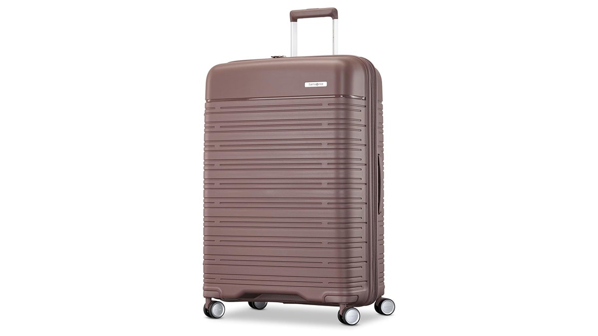 Samsonite's durable outer shell resists scratches and scuffs.