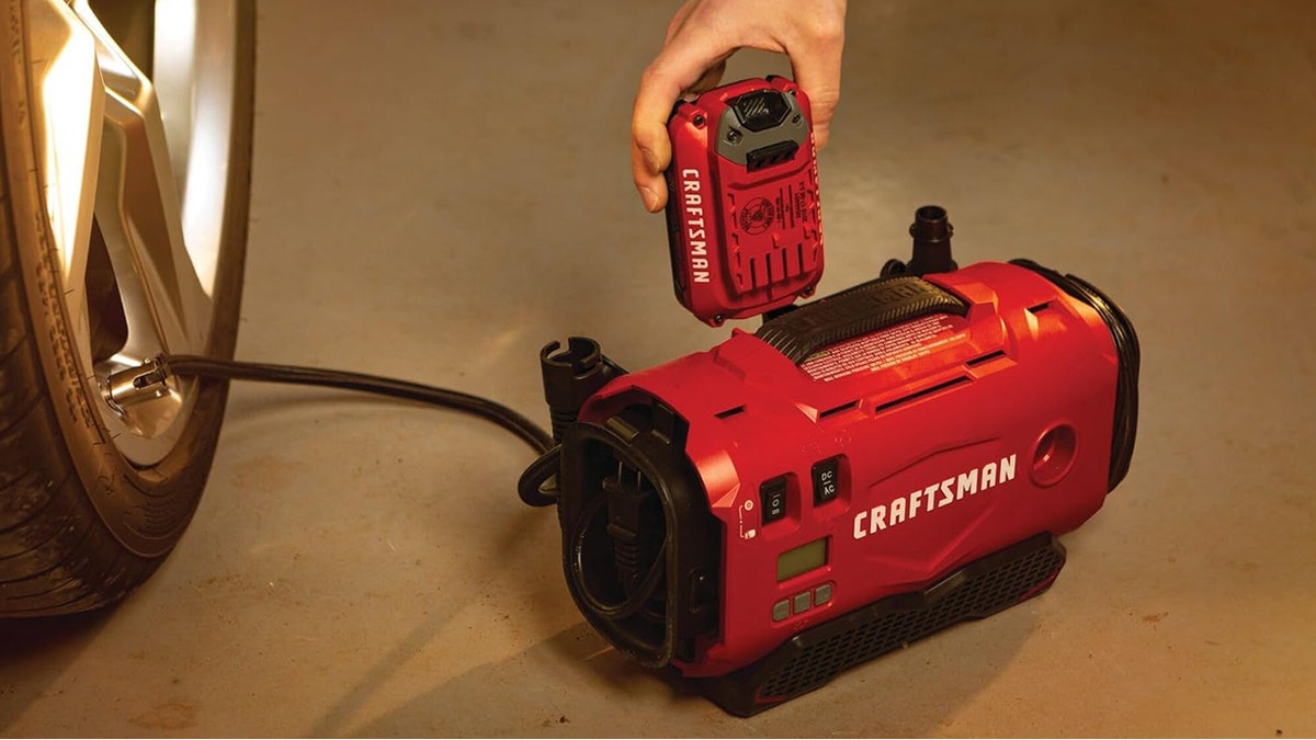 This compressor has enough strength to pump up flat car or truck tires.