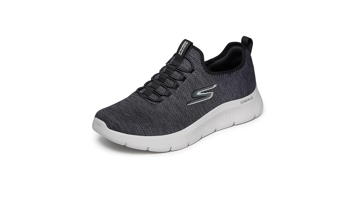 Slip into these Skechers, no hands needed.