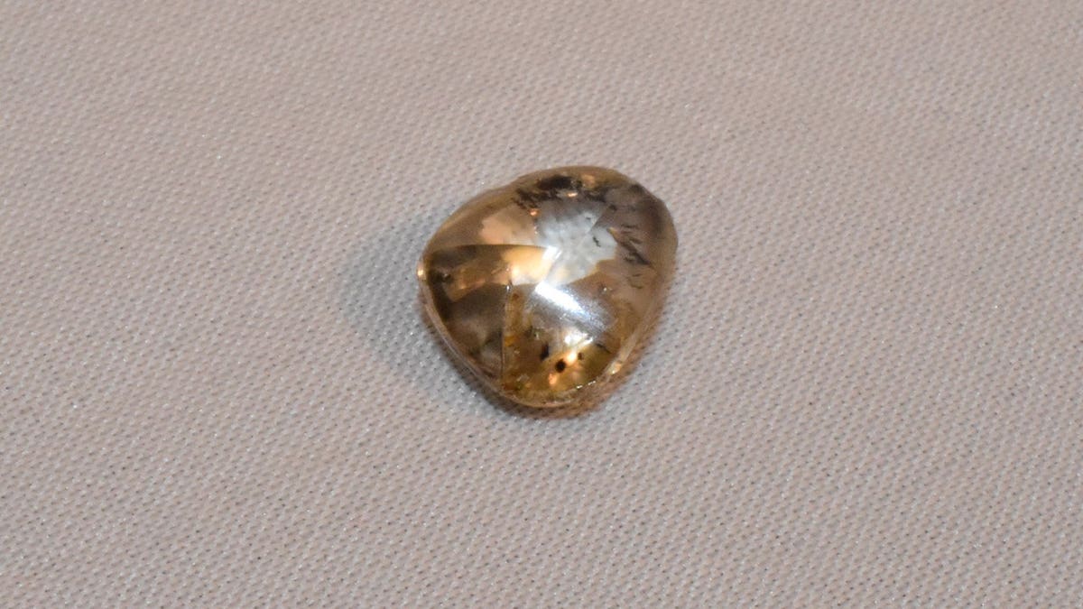Close-up of Smith's diamond