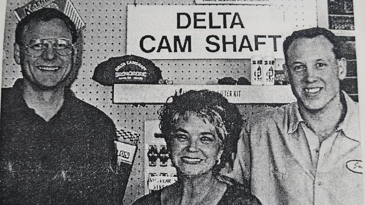 Delta-camshaft-flyer