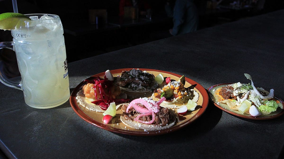Lone Star taco platter with barbacoa