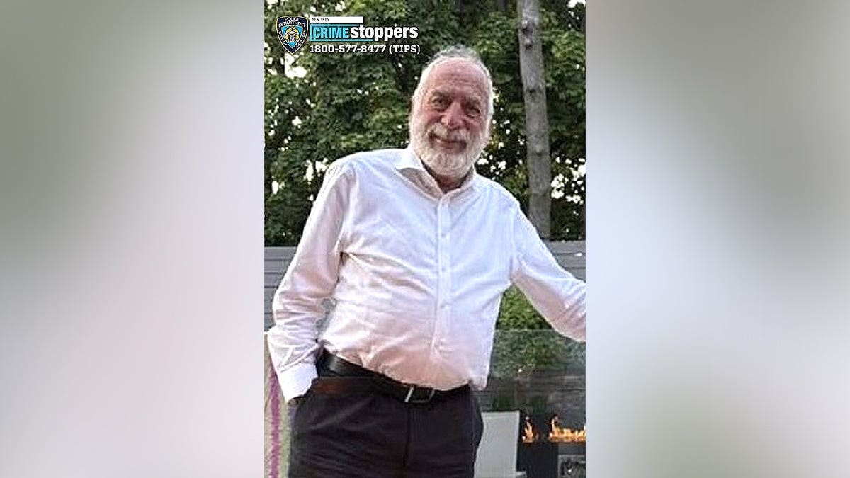 Itzkowitz posing for a picture