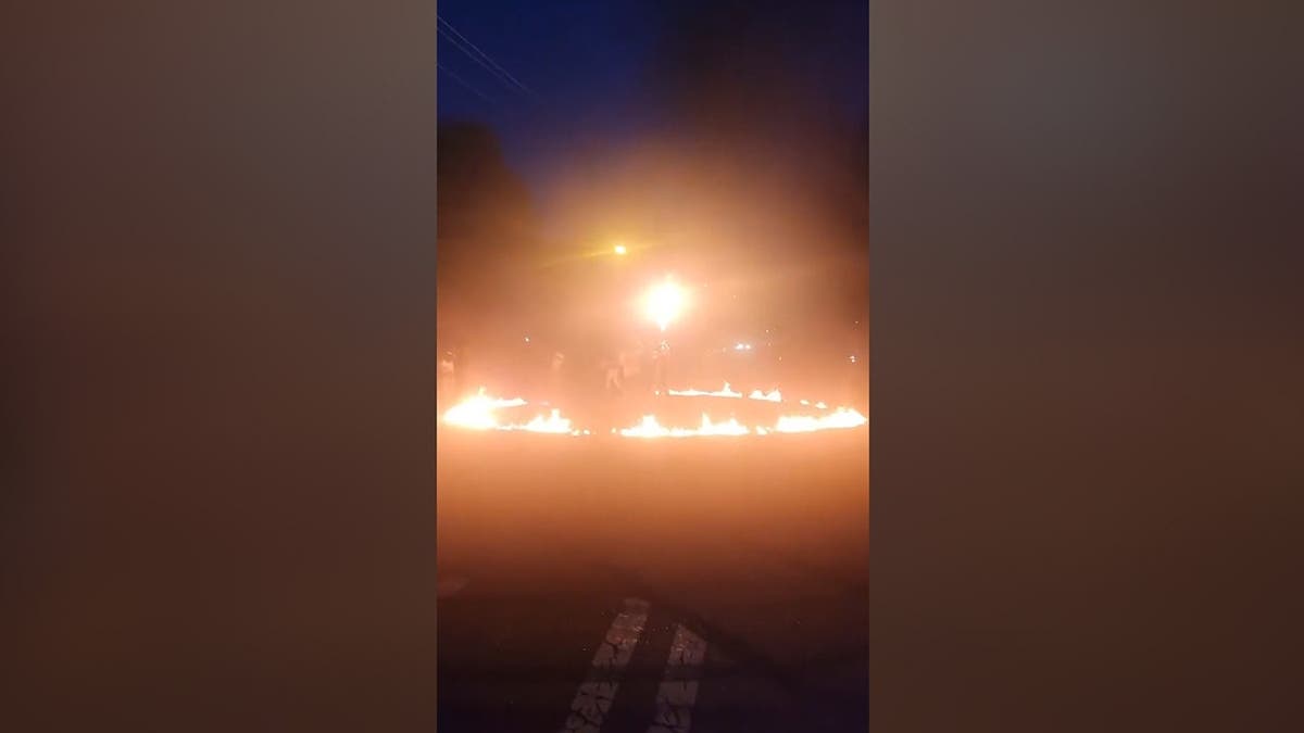 a ringing  of occurrence  seen connected  vicinity  thoroughfare  astatine  night