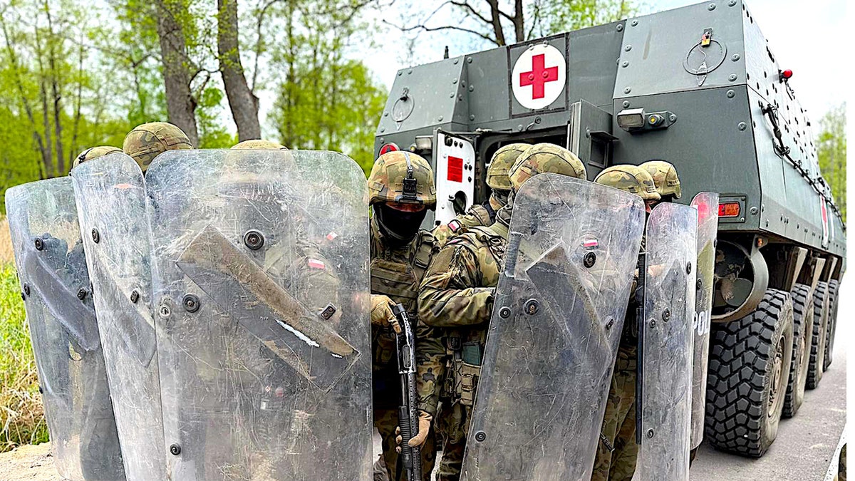 Polish soldiers during an exercise at the Belarus border.