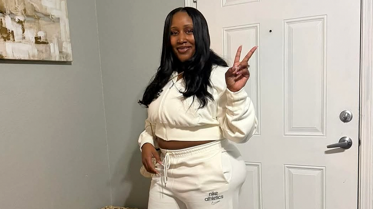 Breu'hna Hall, a mother who died in an Arkansas car accident, poses for a photo