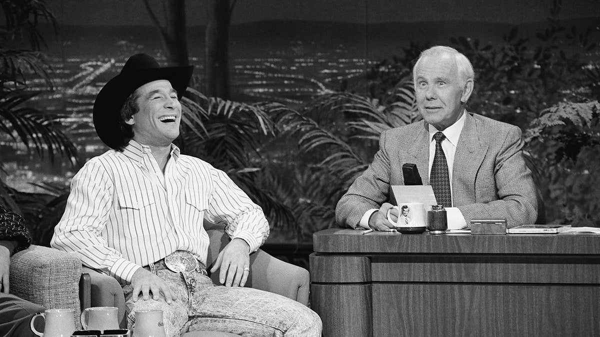Musical guest Clint Black talking with host Johnny Carson on The Tonight Show