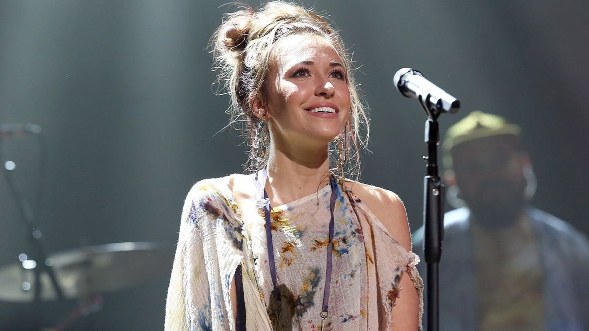 Lauren Daigle singing