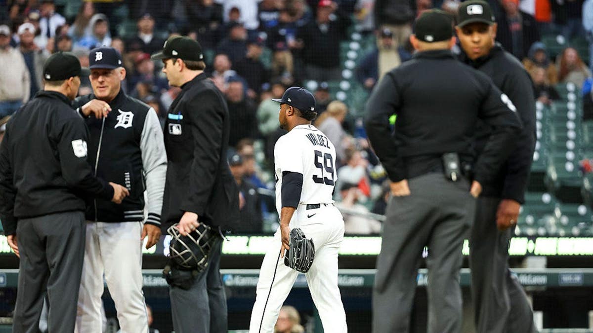 Framber Valdez walking toward clubhouse aft  ejection astatine  Comerica Park