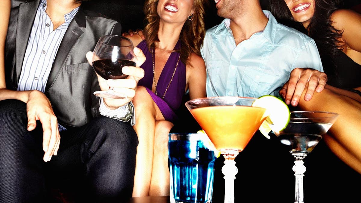 A woman's boyfriend suggests that they spice up their boring swinging lifestyle by doing a partner swap with neighbors.