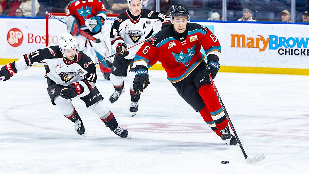 Vancouver Giants playing the Kelowna Rockets
