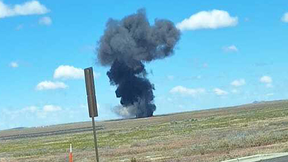 Fumaça no local de colisão de aeronave em Idaho