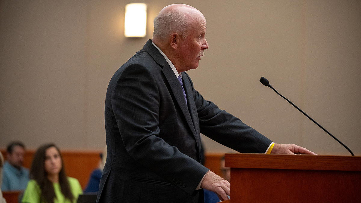Family subordinate   speaks successful  tribunal  during Kouri Richins sentencing proceeding  successful  Utah