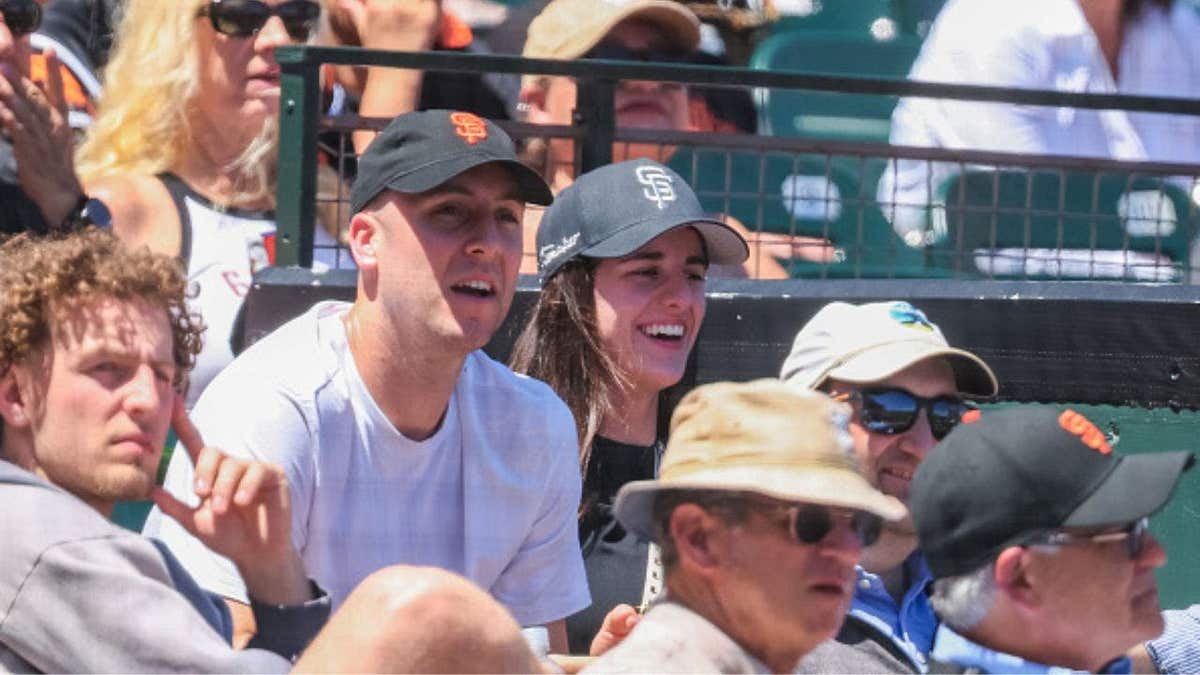 Caitlin Clark turned heads at Oracle Park before the Fever’s tense rematch against the Valkyries. (Photo by Trinity Machan/Icon Sportswire via Getty Images)