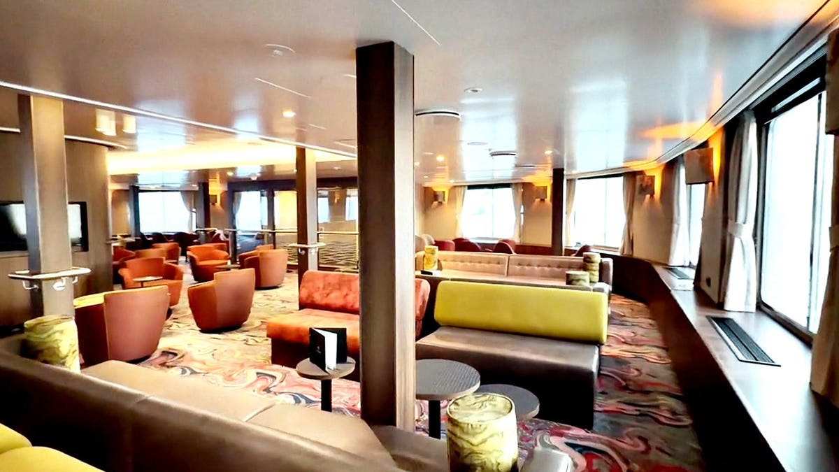Inside the Dutch-flagged MV Hondius cruise ship