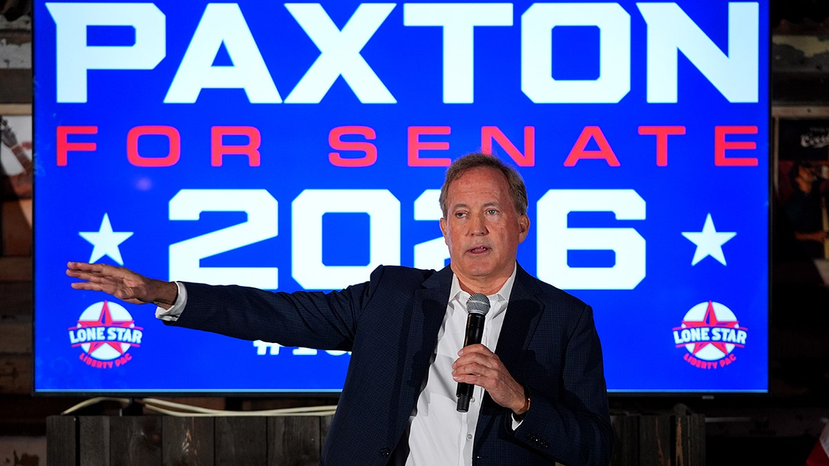 Paxton frente a Paxton para el cartel del Senado 2026