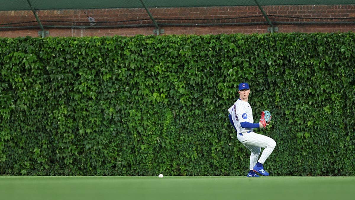 pete crow-armstrong in the outfield at wrigley field
