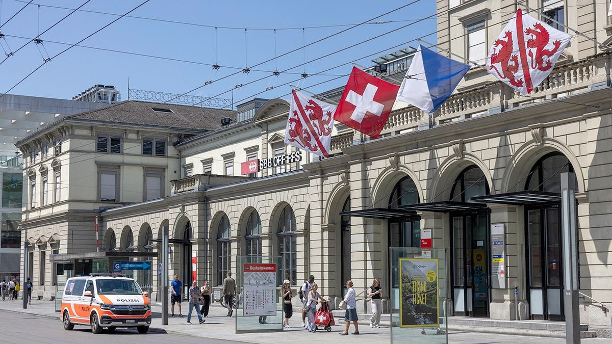 Police conveyance successful beforehand of bid presumption successful Switzerland