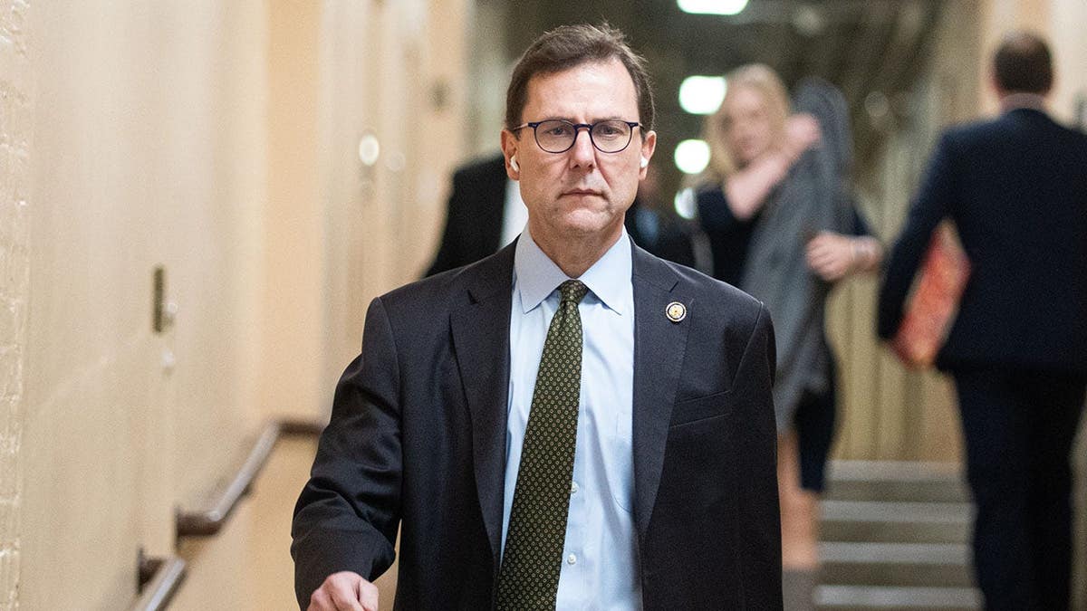 Rep. Thomas Kean Jr. arriving at the U.S. Capitol