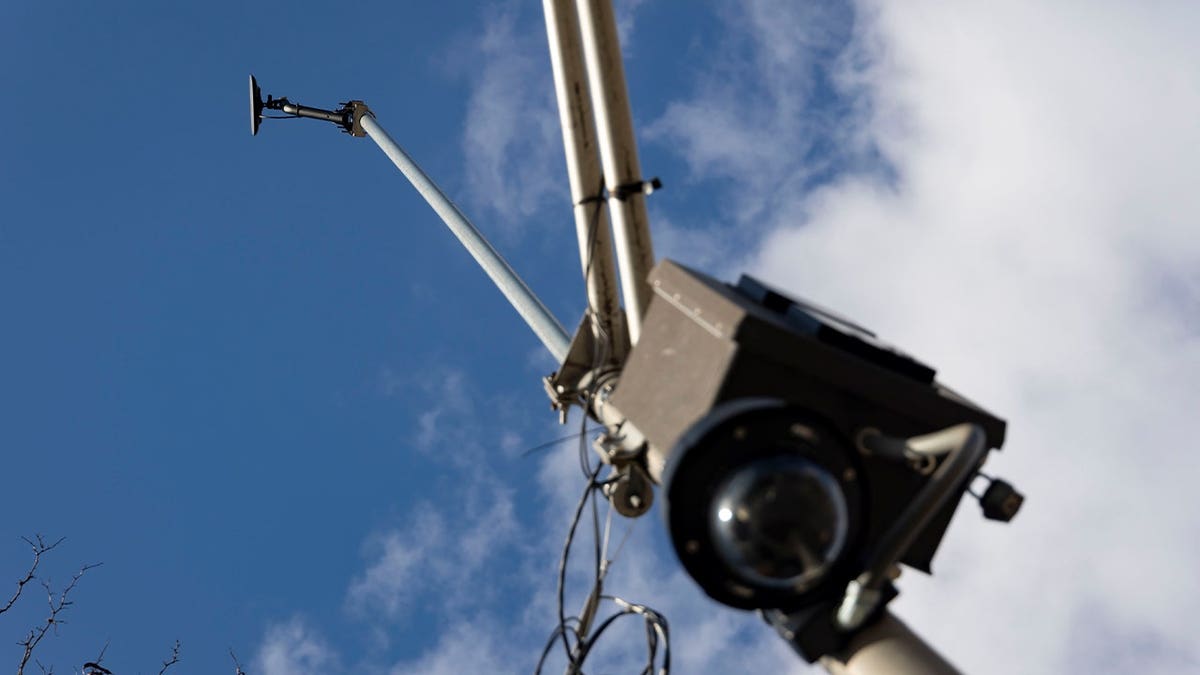 shotspotter instrumentality connected postulation pole