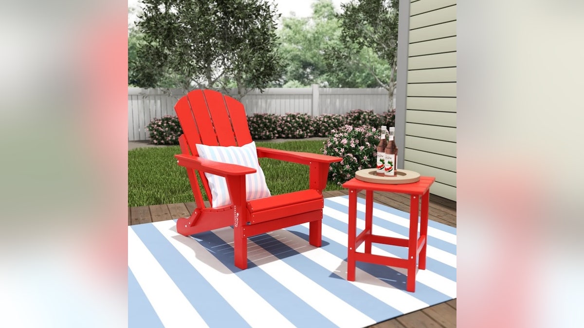 This single Adirondack chair comes with a matching side table.