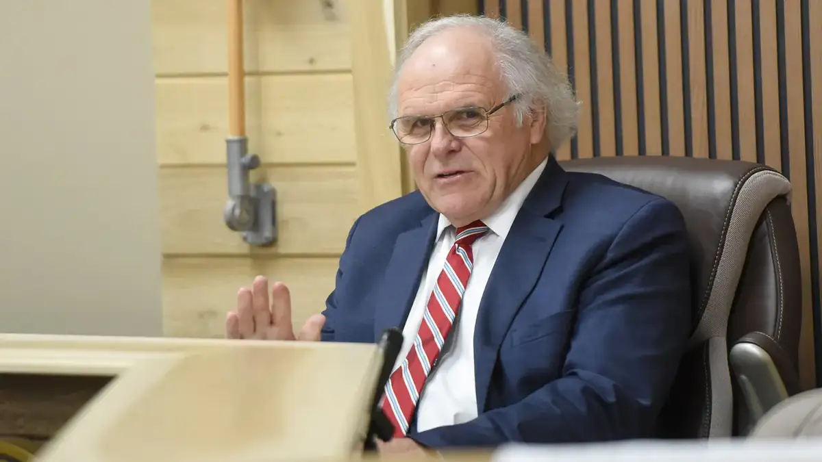 Mayor Ron Shinnick speaks at Cohutta Town Hall