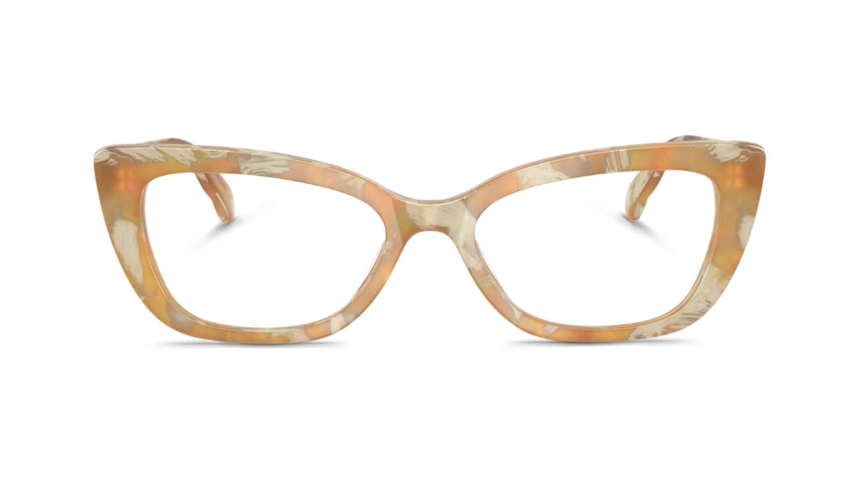 The chunky cat-eye shape gives these frames a sophisticated edge.